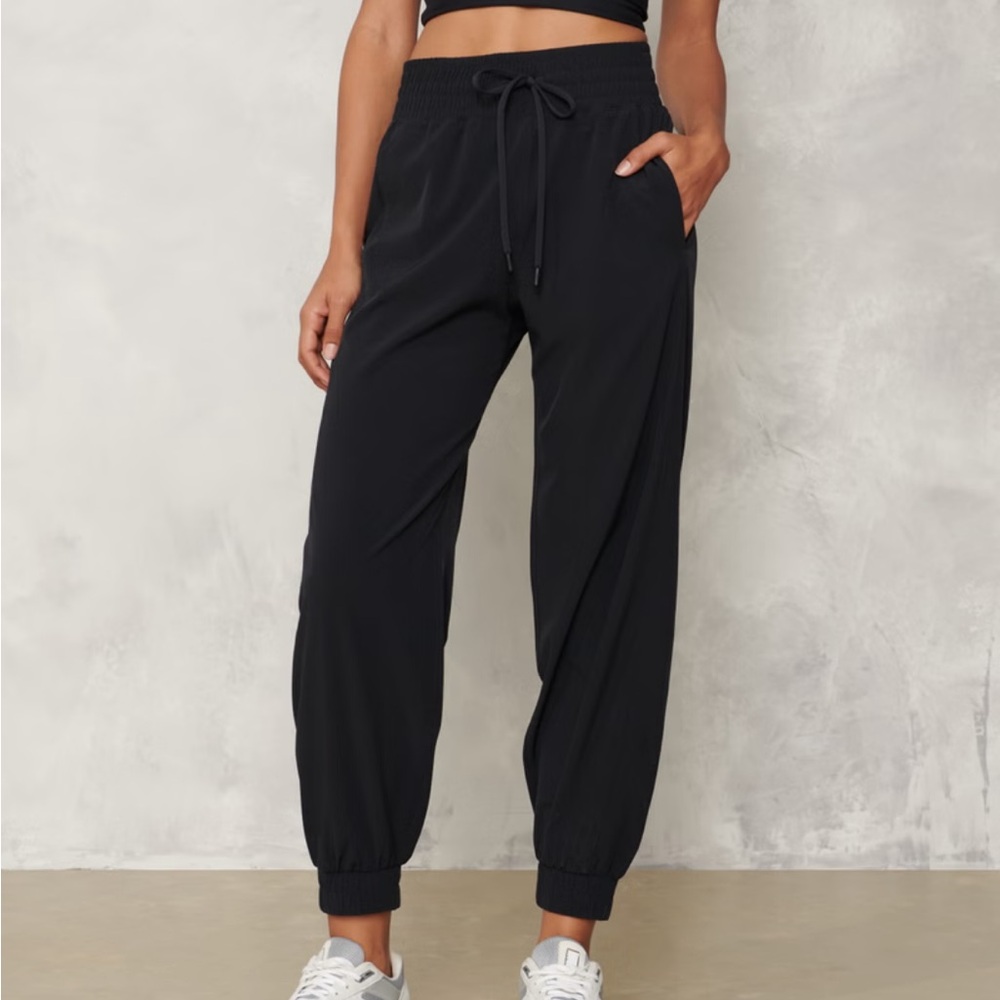 BNWT Black YPB Abercrombie motionTEK Jogger/workout pants